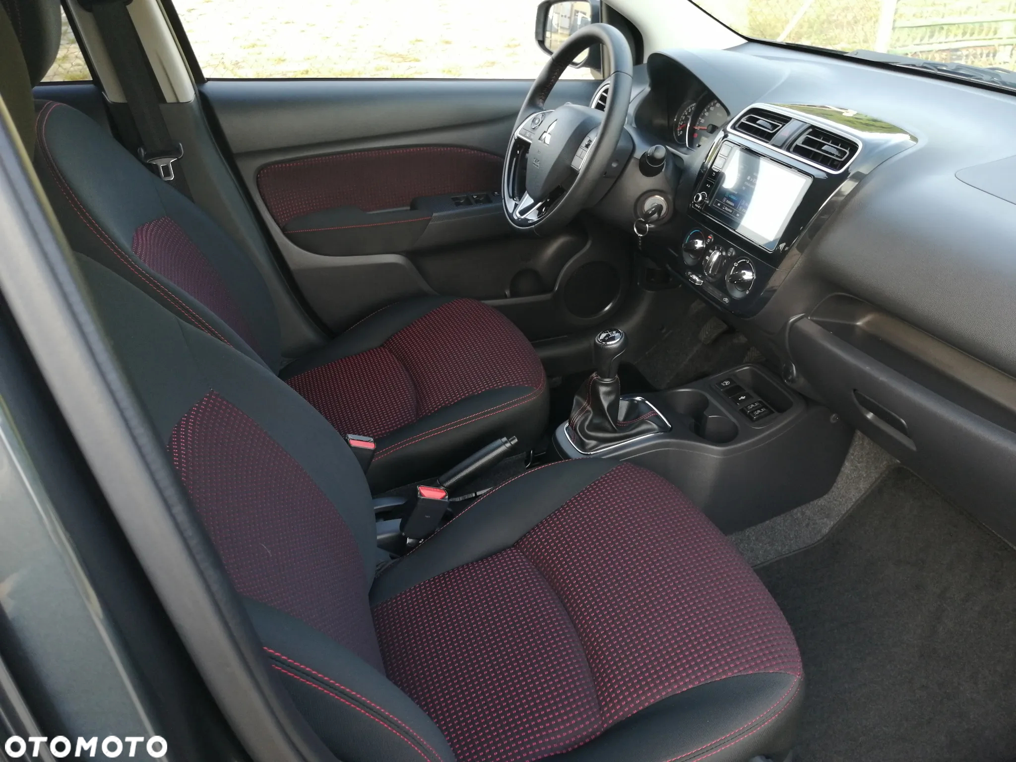 Mitsubishi Space Star AS&G 1.2 Select+ Black - 30