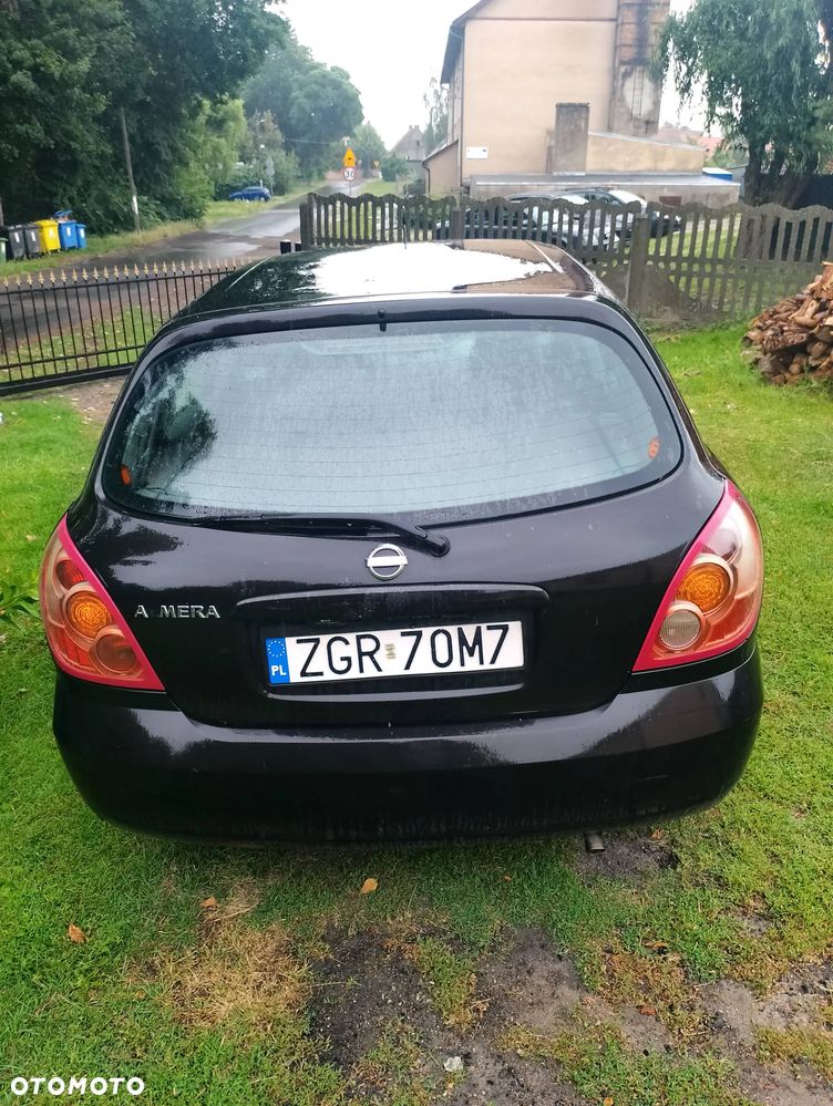 Nissan Almera - 11