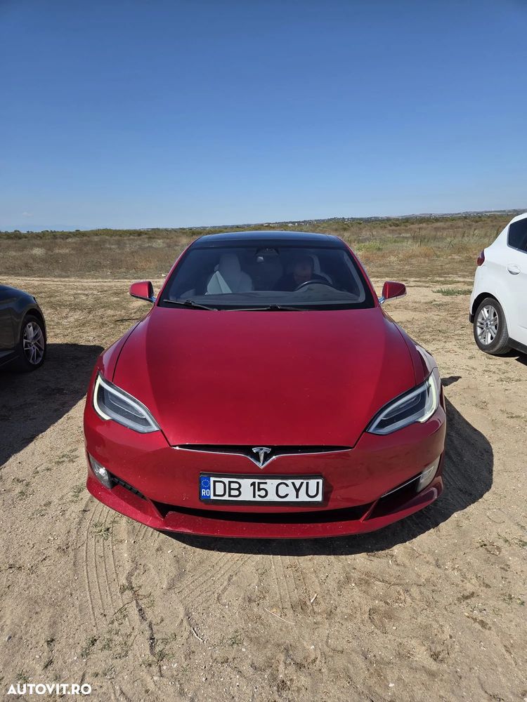 Tesla Model S - 13