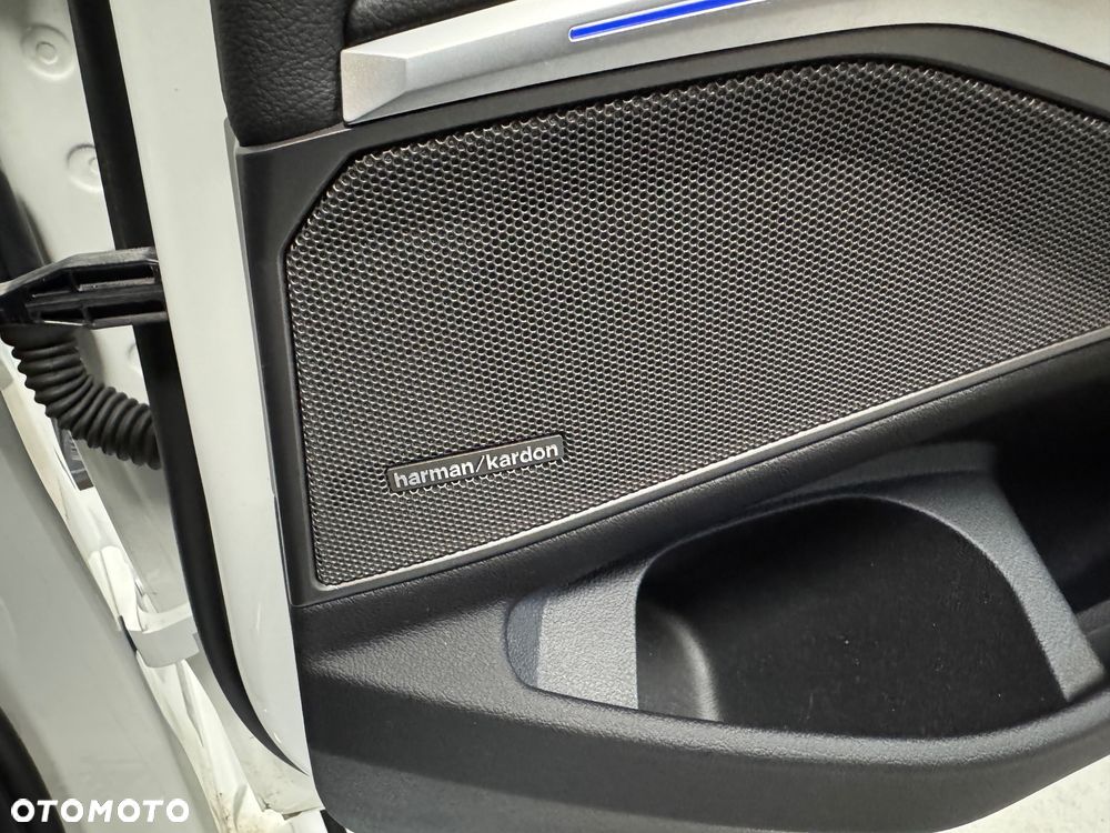 BMW Seria 3 320d M Sport Shadow - 9