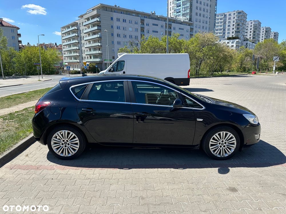 Opel Astra 1.4 T Cosmo - 9