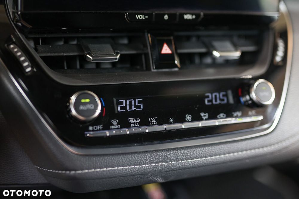 Toyota Corolla 1.8 Hybrid Comfort - 37