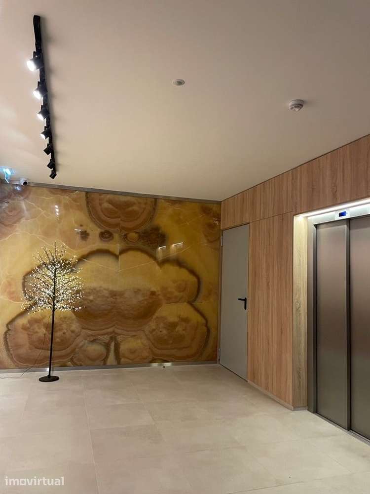 T1 Seminovo  no centro de Famalicão - Grande imagem: 2/10