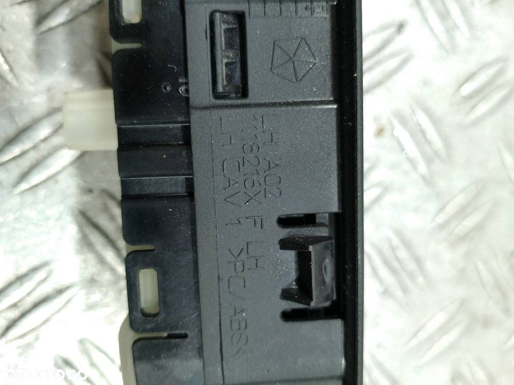 PANEL STEROWANIA SZYB I LUSTEREK CHRYSLER 200 (JS) 04602781AA - 3