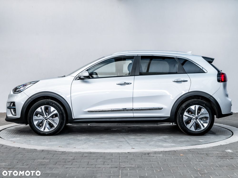Kia Niro 64kWh L - 6