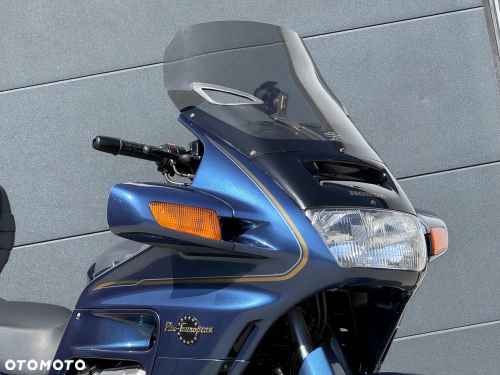 Honda ST - 2