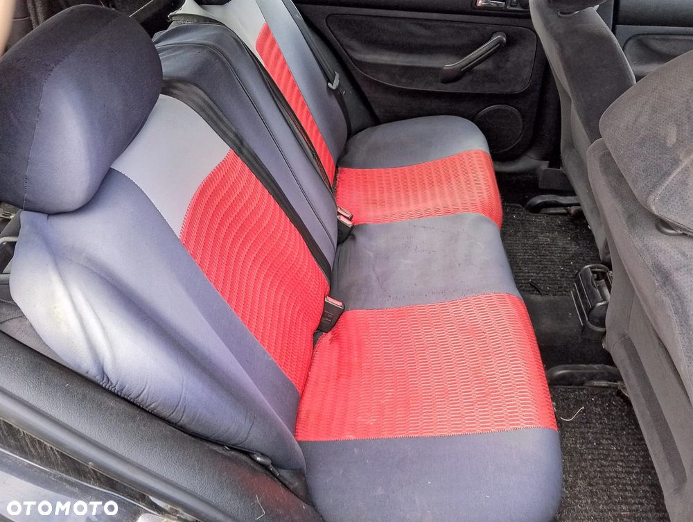 Volkswagen Golf IV (97-06r.) 1.9 TDI 89KM. Silnik ALH Skrzynia DQY lakier LC9Z / Z4.Cały na części. GWARANCJA !!! Przód Tył Zestaw Komplet Drzwi Klapa Zderzak Błotnik Maska Grill Atrapa Szyba Pas Lampa Lusterko Boczki Fotel Kanapa Kokpit Deska Rozdzielcza Przełącznik Włącznik Sterownik Przewody Wiązka Instalacja Moduł Komputer Czujnik Listwa Pompa Alternator Wtryski Głowica Rozrusznik Kompresor Sprzęgło Dwumas Silnik Skrzynia ABS Klimatyzacji Paliwa Wspomagania Kolektor Turbina Przepustnica Zawór Chłodnica Koło Hak Belka Sanki Zawieszenie Mcpherson Półoś Amortyzator Wydech Tłumik Zacisk Most - 8