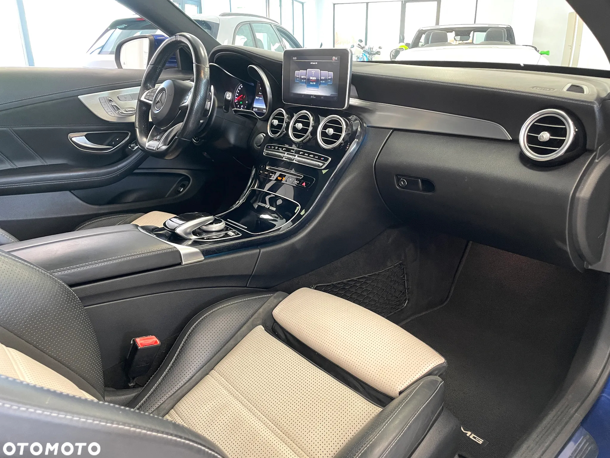Mercedes-Benz Klasa C AMG 63 Coupe AMG Speedshift 7G-MCT - 19