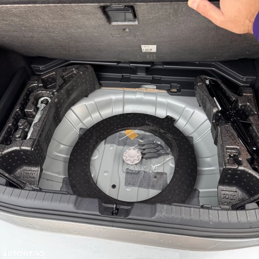 Toyota Corolla 1.8 HSD Dynamic - 21