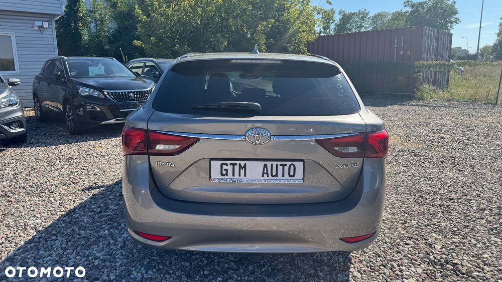 Toyota Avensis Touring Sports 1.8 Multidrive S Executive - 12