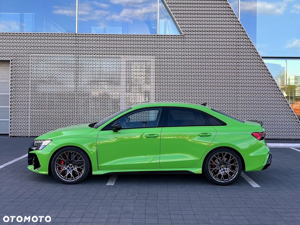 Audi RS3 Limousine - 16
