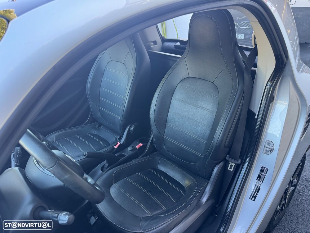 Smart ForTwo Coupé 1.0 Prime 71 Aut. - 24