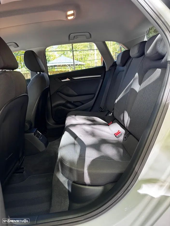 Audi A3 Sportback 30 TFSI Sport - 16