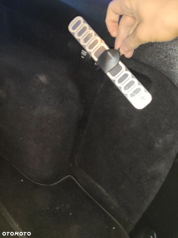 Volkswagen Passat 1.8T Comfortline - 12