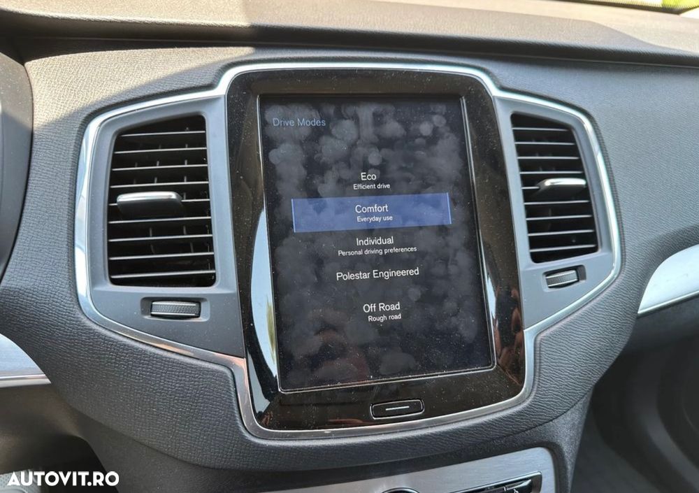 Volvo XC 90 D5 AWD Momentum - 12