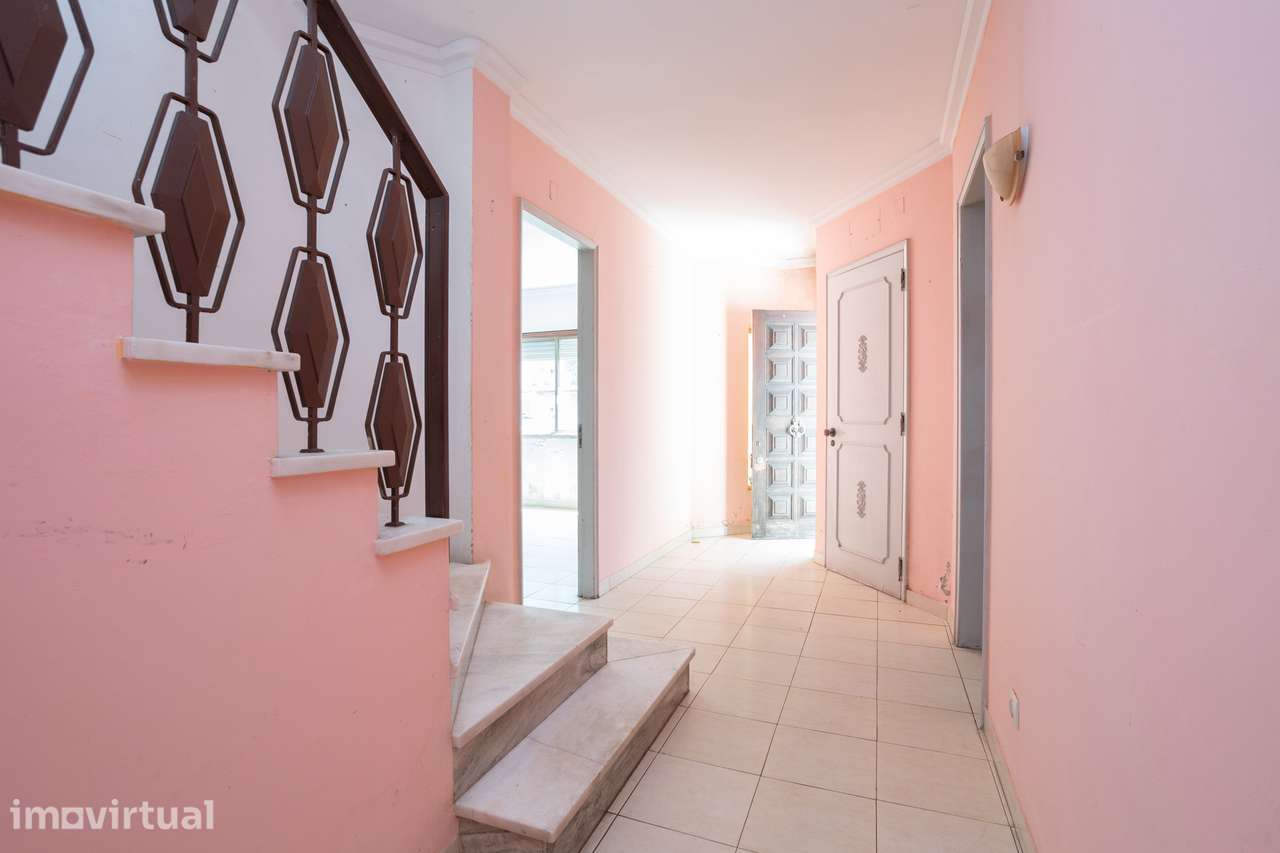 MONTIJO HOUSE - Moradia T5 - para remodelação - Grande imagem: 5/37