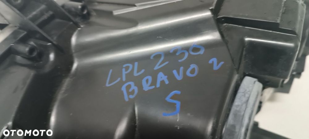 FIAT BRAWO 2 II LAMPA PRZÓD PRZEDNIA LEWA  EUROPA 51757538 - 2