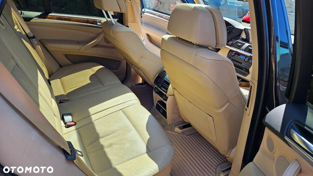 BMW X5 - 7