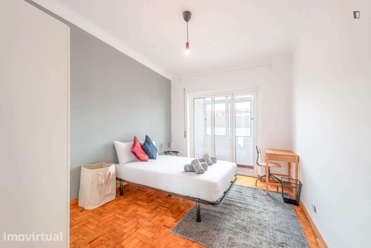 Quarto - localizado em Telheiras Lisbon - Grande imagem: 3/11