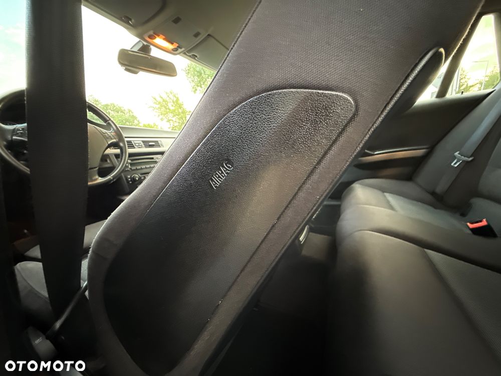 BMW Seria 3 320i - 20