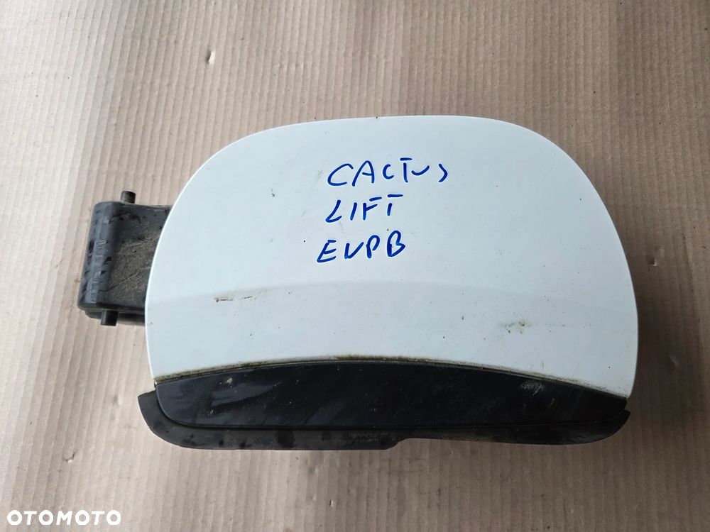 Klapka wlewu paliwa Citroen C4 Cactus LIFT - 1