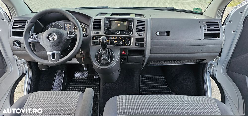 Volkswagen Caravelle - 5