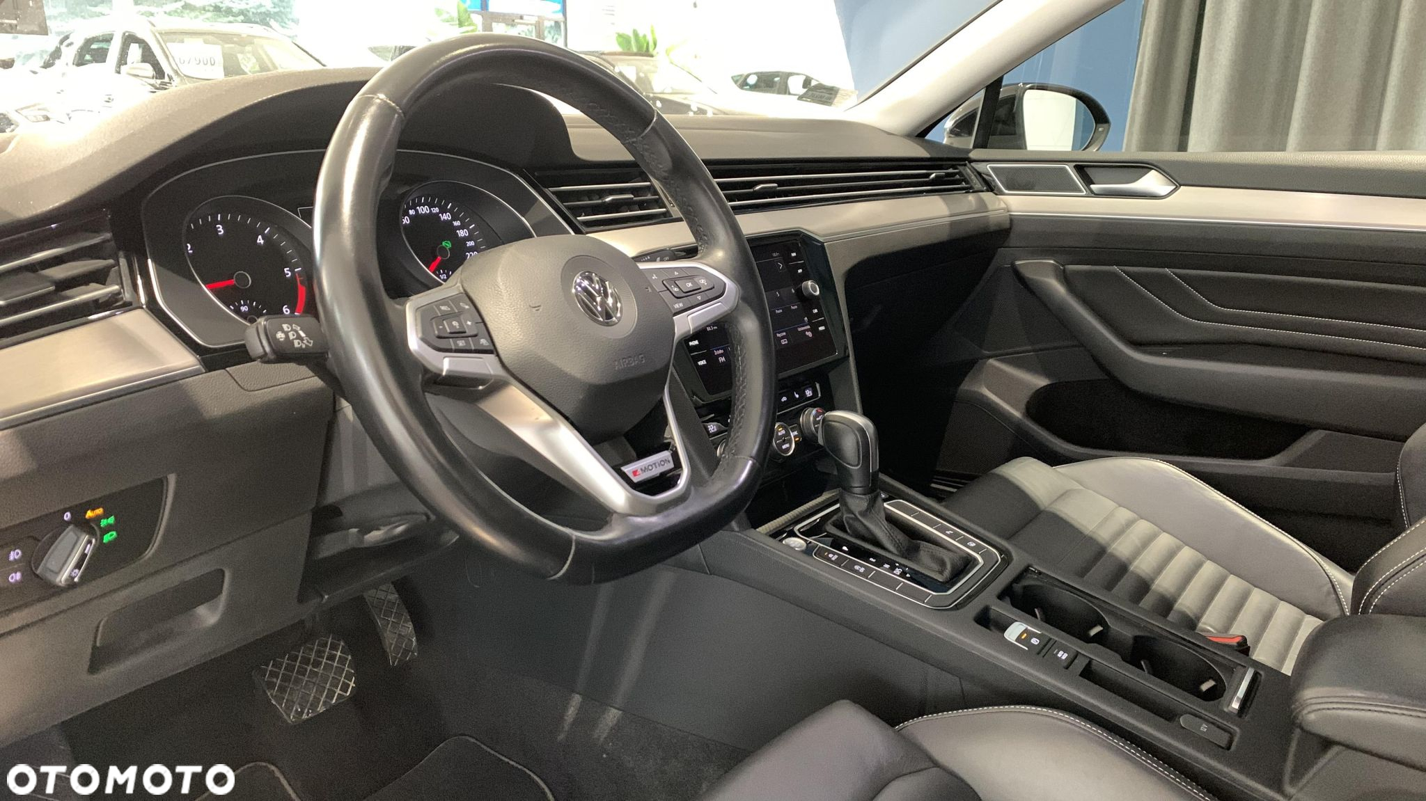 Volkswagen Passat 2.0 TDI 4Mot Elegance DSG - 9