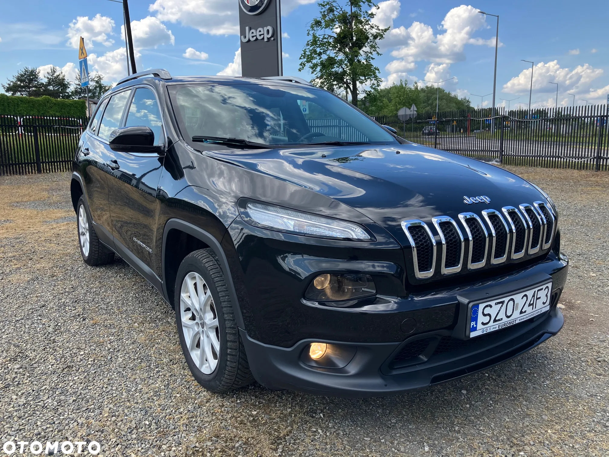 Jeep Cherokee 2.0 MJD 4x2 Longitude - 27