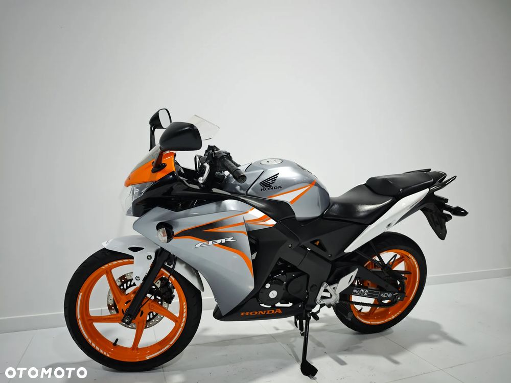 Honda CBR - 4
