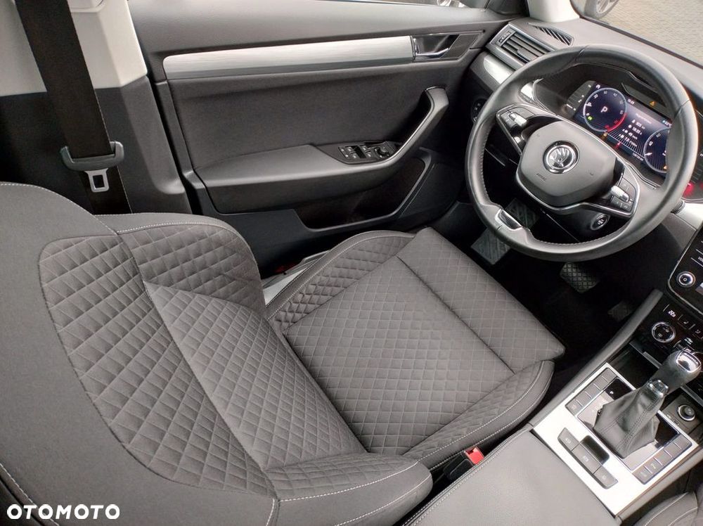 Skoda Superb 1.5 TSI Ambition DSG - 17