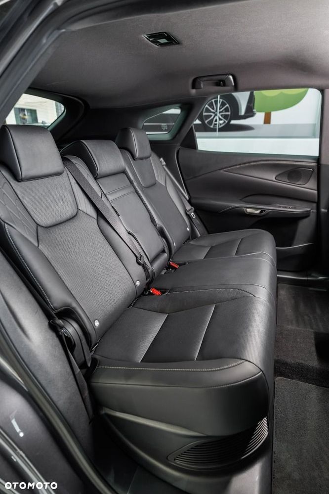Lexus RX - 9