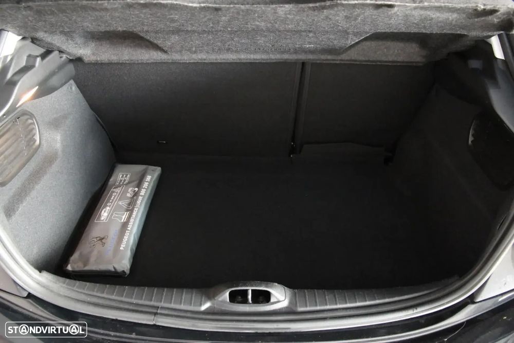 Peugeot 208 1.2 PureTech Style - 16