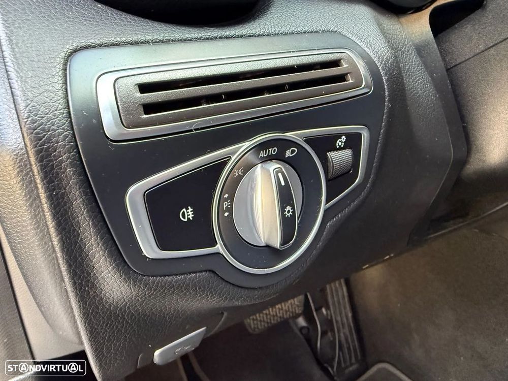 Mercedes-Benz C 300 de Avantgarde - 24