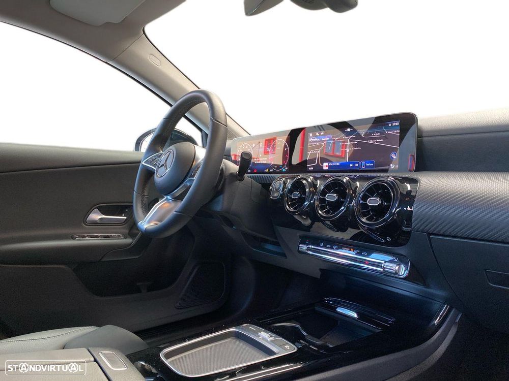 Mercedes-Benz A 200 Standard - 14