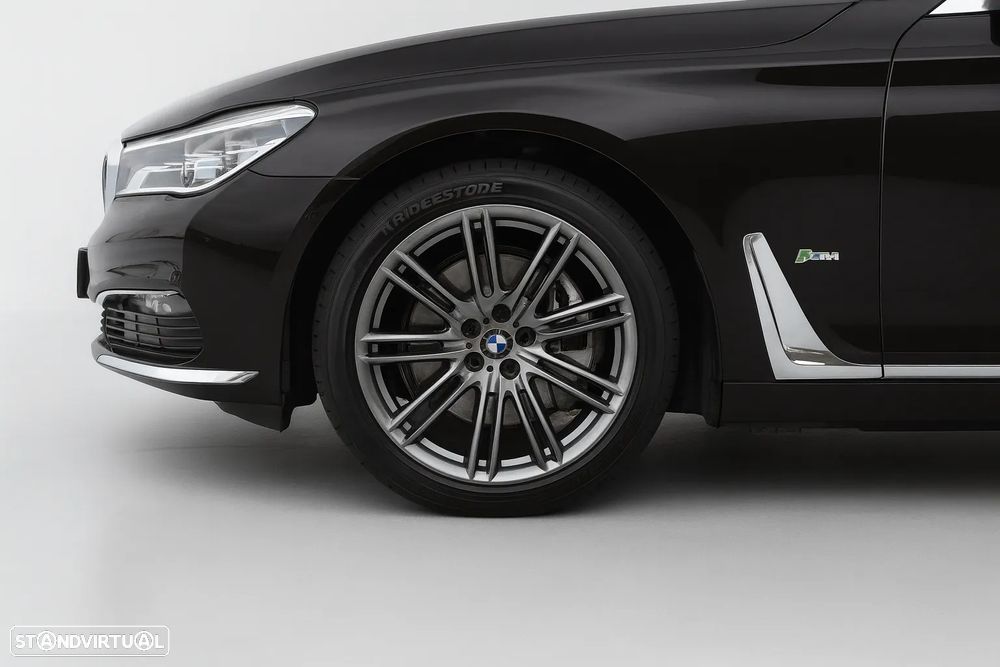 BMW 740 e iPerformance Pack M - 7
