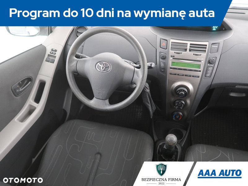 Toyota Yaris - 9