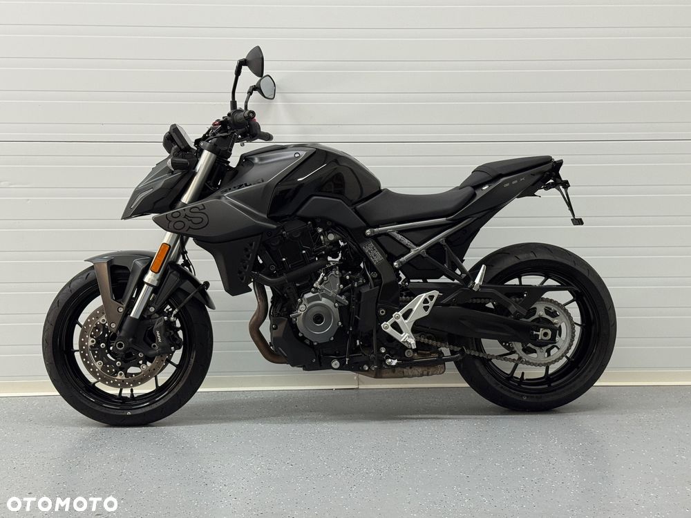 Suzuki GSX - 15