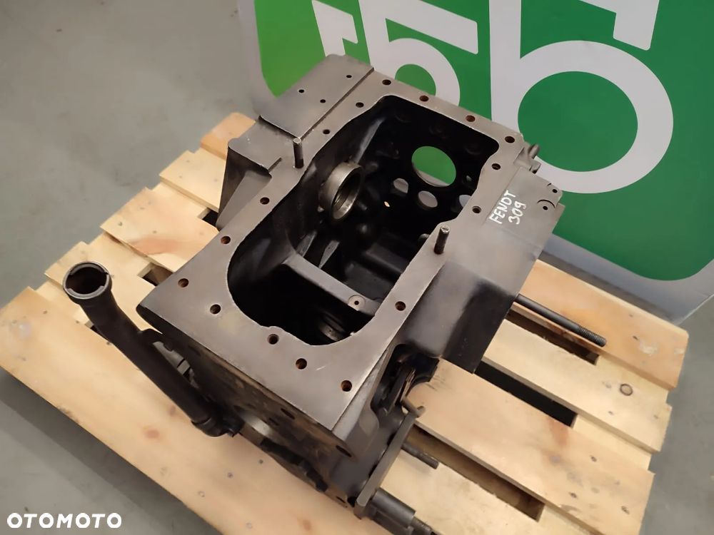 Obudowa tylnej osi 117100050090 Fendt 309 - 2