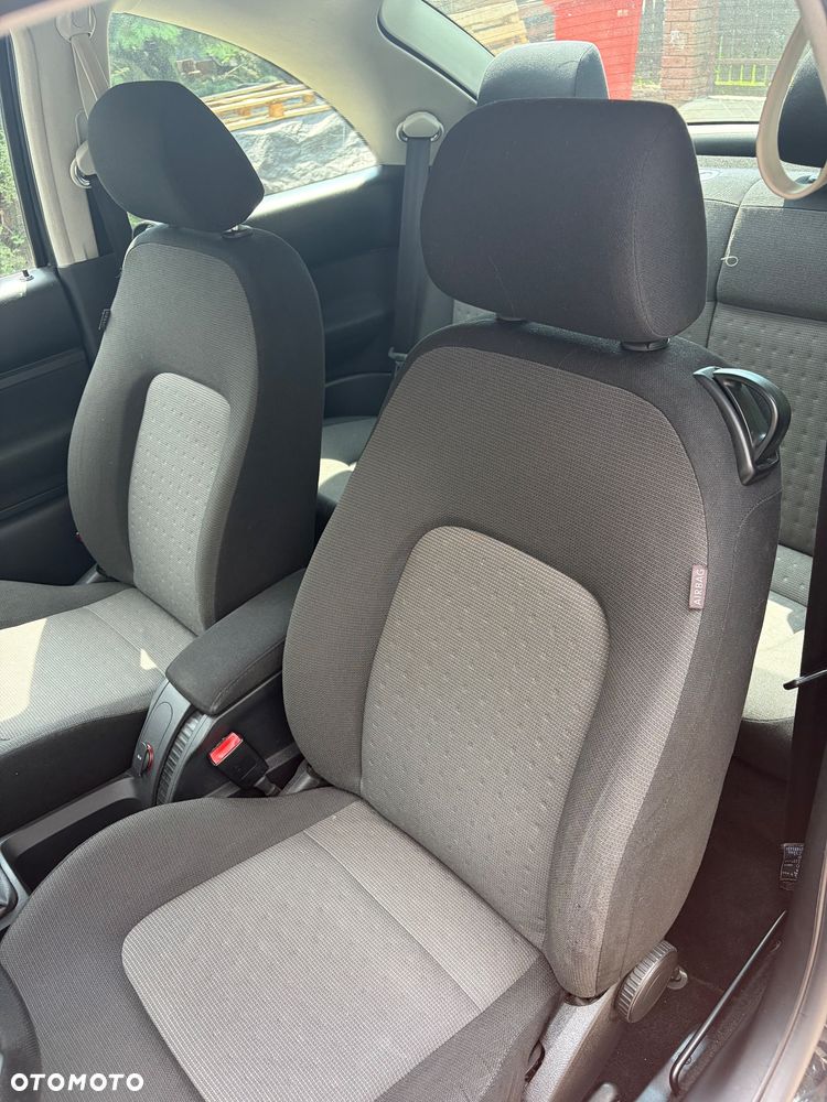 Volkswagen New Beetle 1.6 - 5