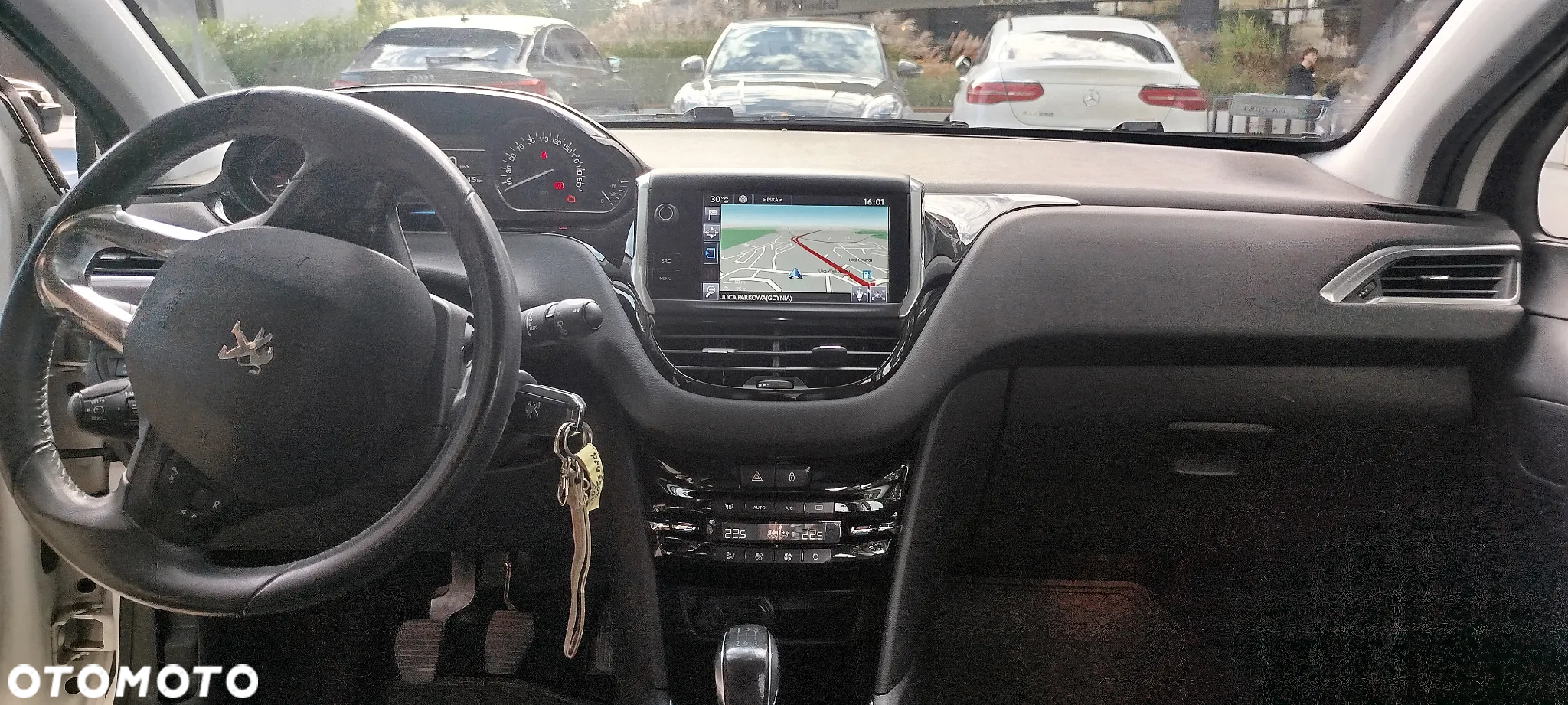 Peugeot 208 1.2 PureTech Allure - 10