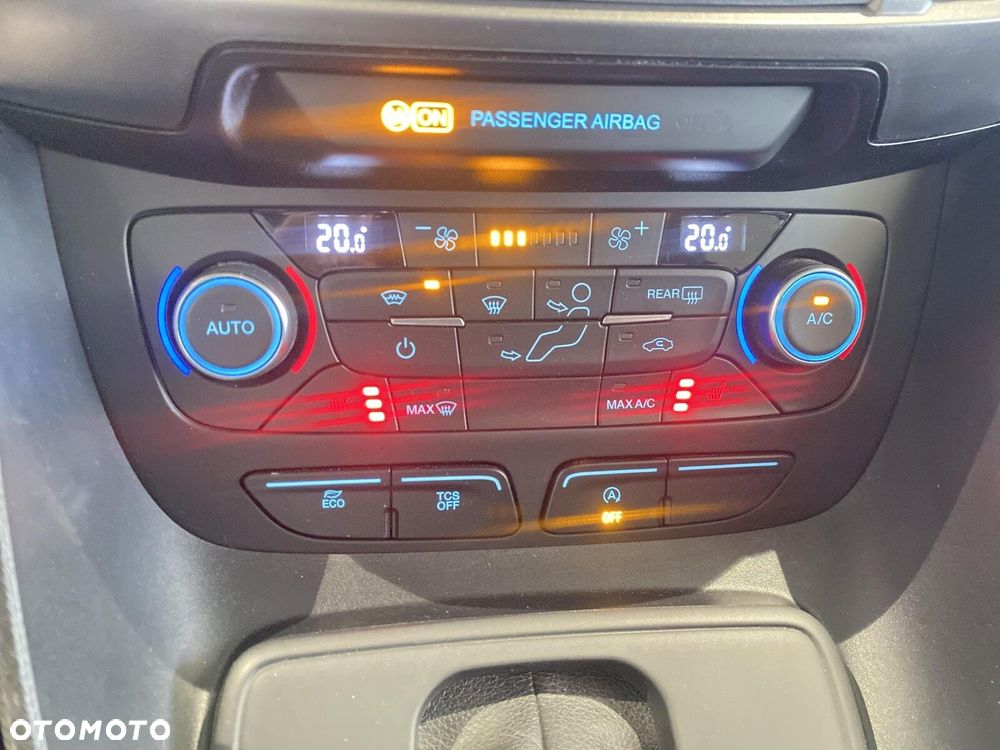 Ford Tourneo Connect - 20