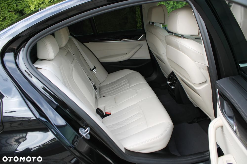 BMW Seria 5 520d xDrive MHEV Luxury Line - 9