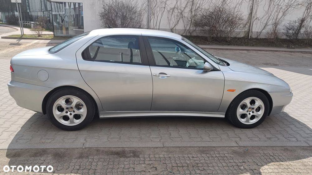 Alfa Romeo 156 2.5 V6 24V Distinctive - 26