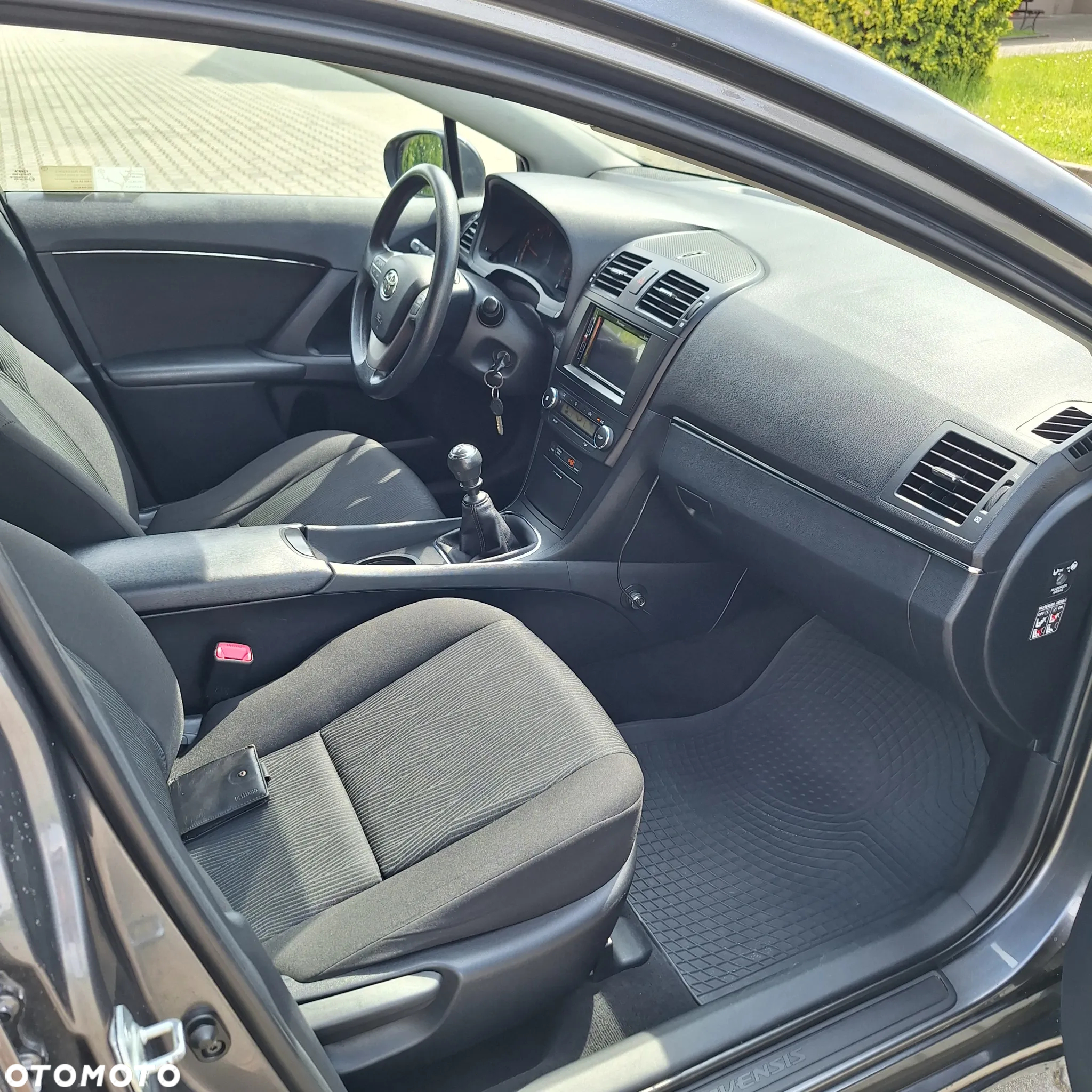 Toyota Avensis 2.0 D-4D Sol - 12