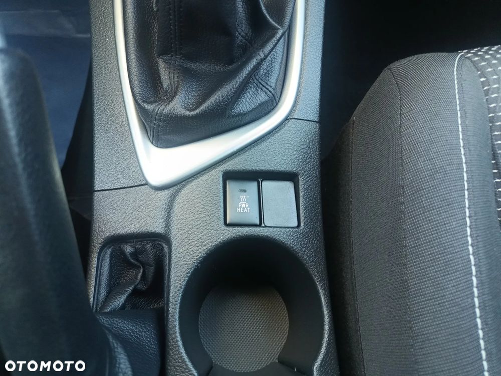 Toyota Auris 1.4 D-4D Life Plus - 21