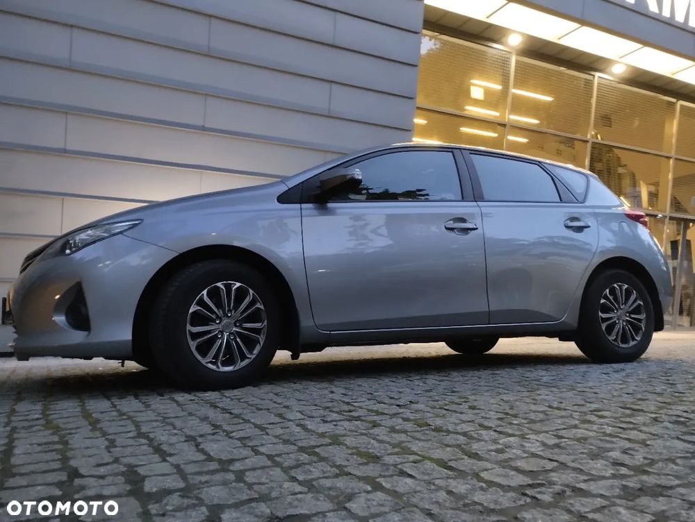 Toyota Auris 1.33 VVT-i Life Comfort - 12