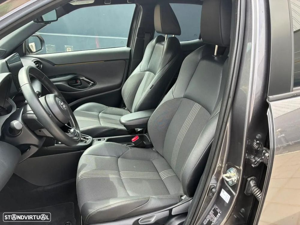 Toyota Yaris Cross - 30