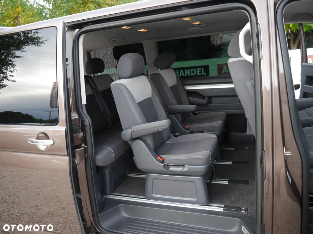 Volkswagen Multivan - 16