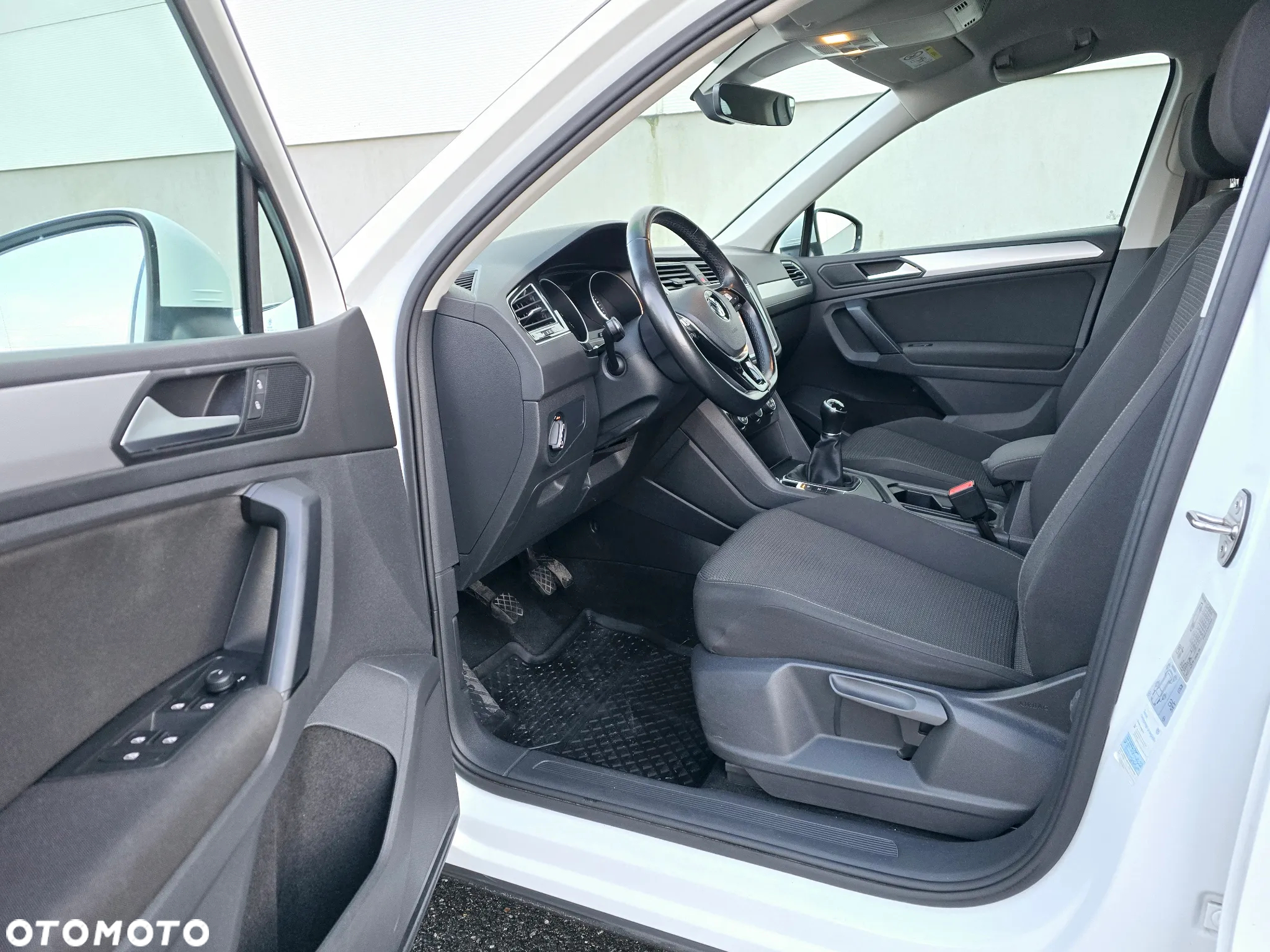 Volkswagen Tiguan 2.0 TDI BMT SCR Comfortline - 11