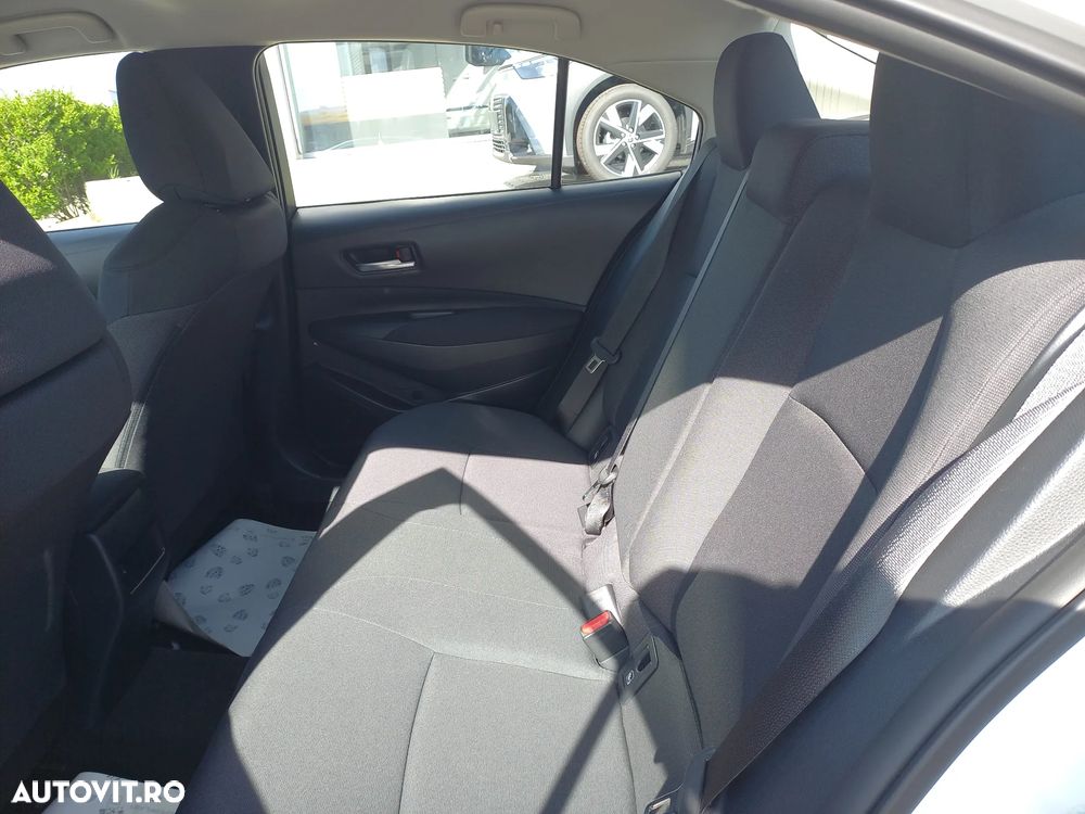 Toyota Corolla 1.8 HSD Eco - 13